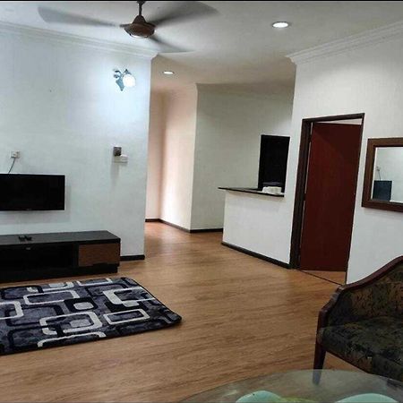 קואלה טרנגאנו Terengganu Equestrian Resort מראה חיצוני תמונה