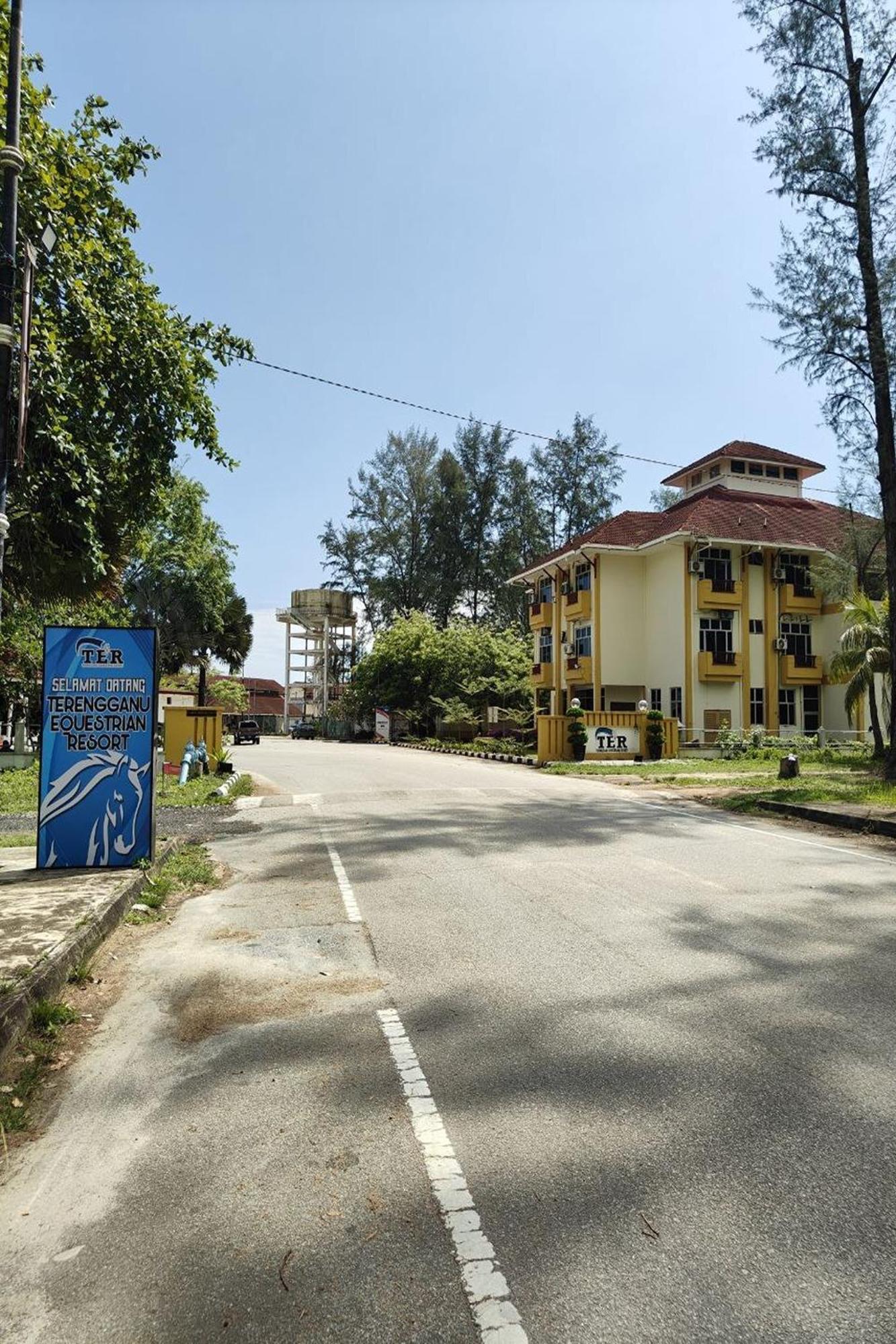 קואלה טרנגאנו Terengganu Equestrian Resort מראה חיצוני תמונה