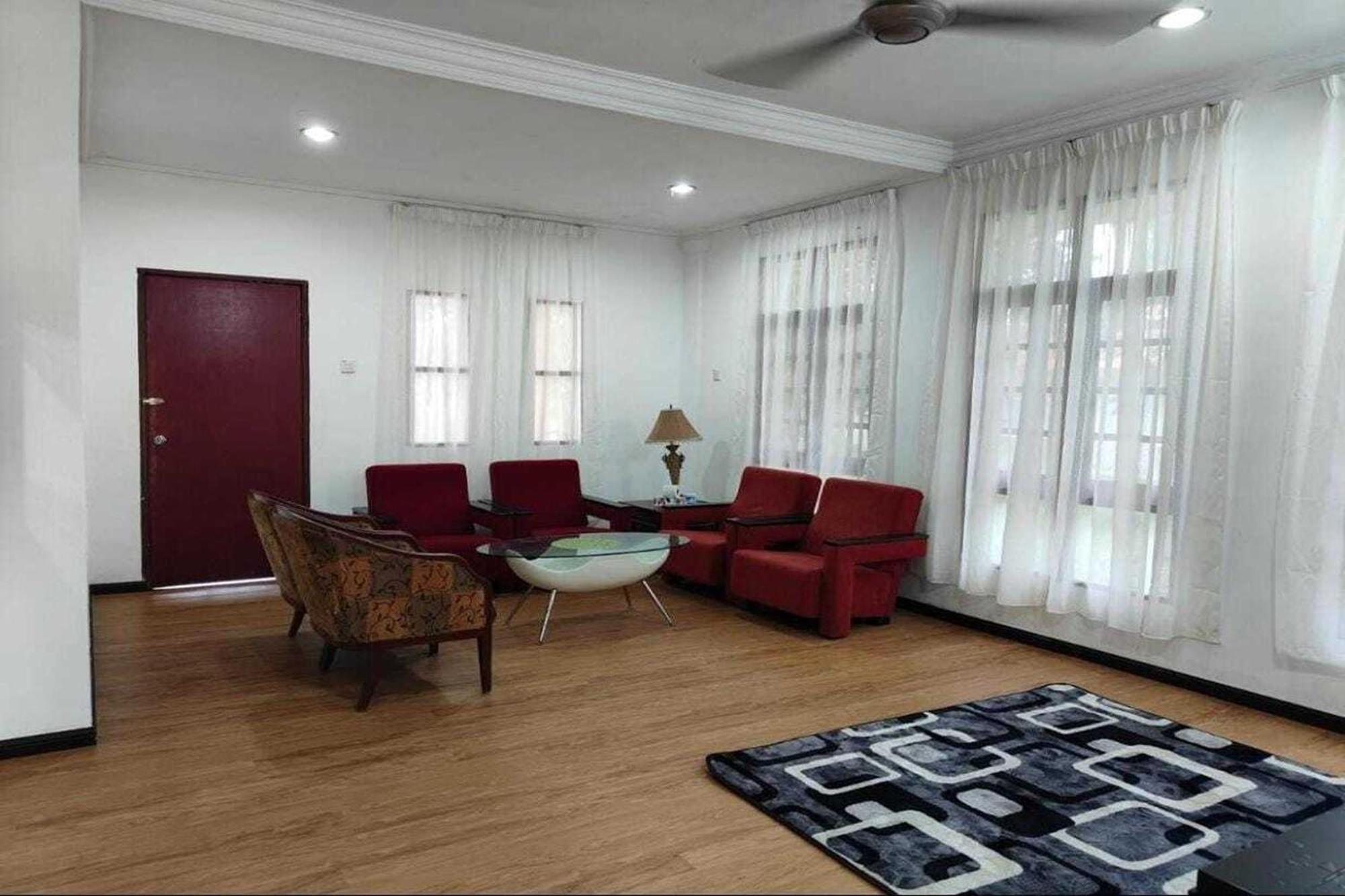 קואלה טרנגאנו Terengganu Equestrian Resort מראה חיצוני תמונה
